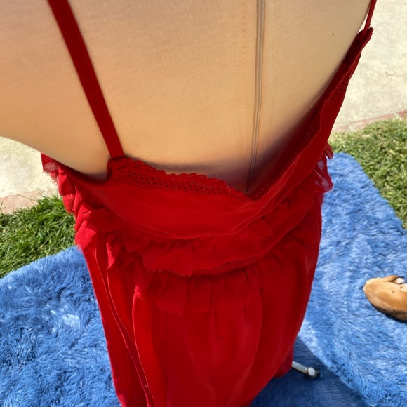 Red Maxi - Picture 2 of 5